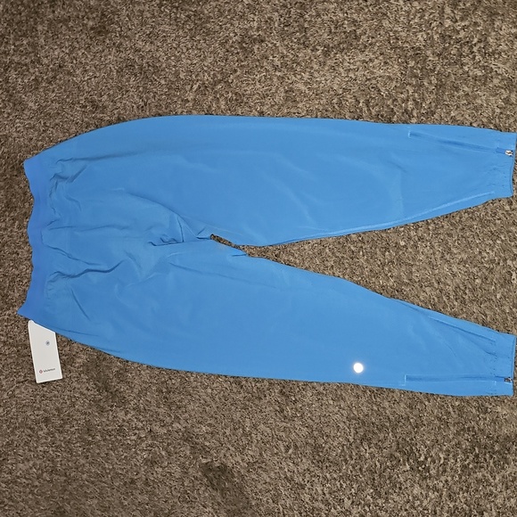 Lululemon Adapted State Perforated HR Jogger!! Pool Blue!!! Nwts. Sz 6 - Picture 1 of 11